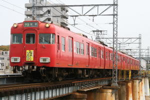マークを取り付けた6650系