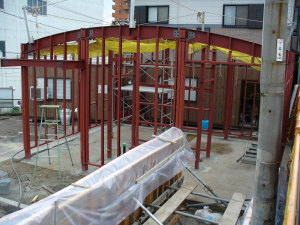 駅舎建設が開始