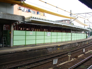 屋根はほぼ完成