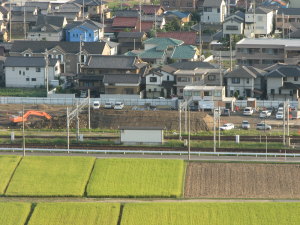 検車場工事現場中央