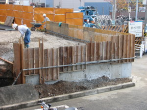 上り側駅舎工事