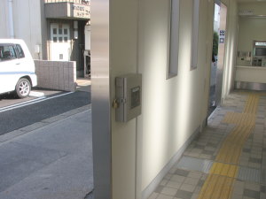 インターホン