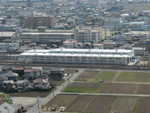 検査場東側