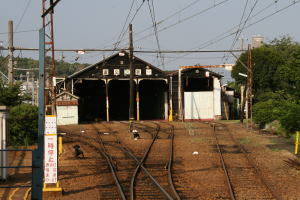 ガランとした喜多山検車区