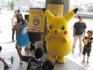 尾張瀬戸駅で出発式前のイベント