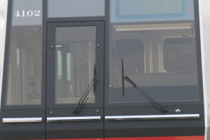ク4102前面アップ