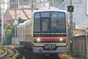 営業運転を開始した4002F