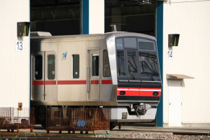 4001Fが8番線に