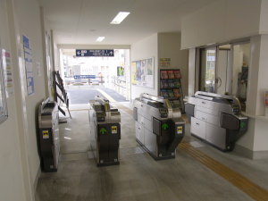 喜多山駅改札口