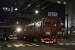 空港線を南に
