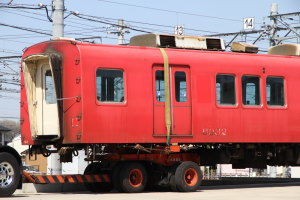 ベルトで固定