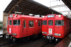 並び