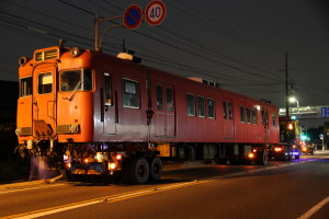 瀬戸街道に出る6603F