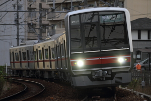 尾張旭行き4012F