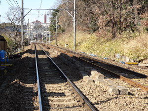 霞ヶ丘駅跡から西側を望む