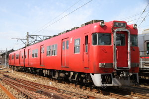 久々の2両編成