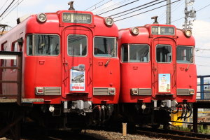 系統板付きが並ぶ