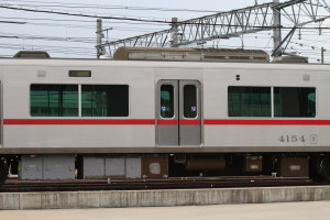 修復された床下機器