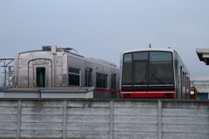 2両とも無事に検車区に到着