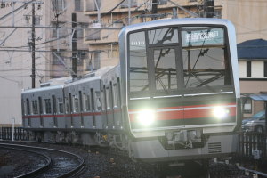 営業運転を開始した4016F
