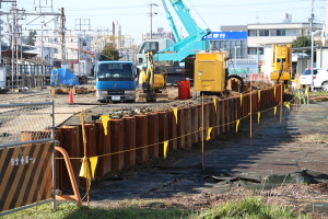 シートパイル打ち込み