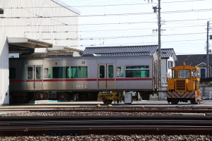 車体広告変更