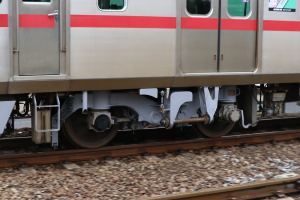 交換されたボルスタアンカ受け
