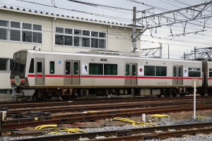 広告が貼られた4014F