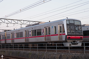 ステッカーが変更された4011F