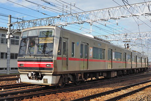 広告が貼られた4001F