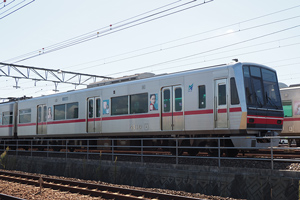 ステッカーが変更された4010F