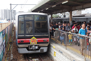尾張瀬戸駅ホーム