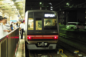 臨時列車3本目尾張旭行き