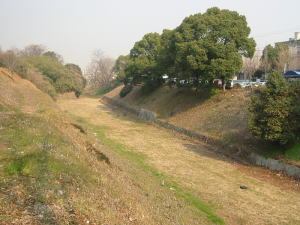 名古屋城外堀廃線跡