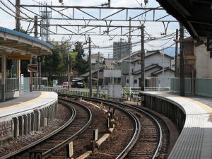 大森・金城学院前駅ホーム尾張瀬戸方