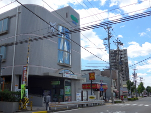 駅前の様子