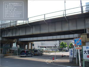 ホーム待合室