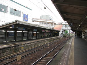 新瀬戸駅ホーム尾張瀬戸方