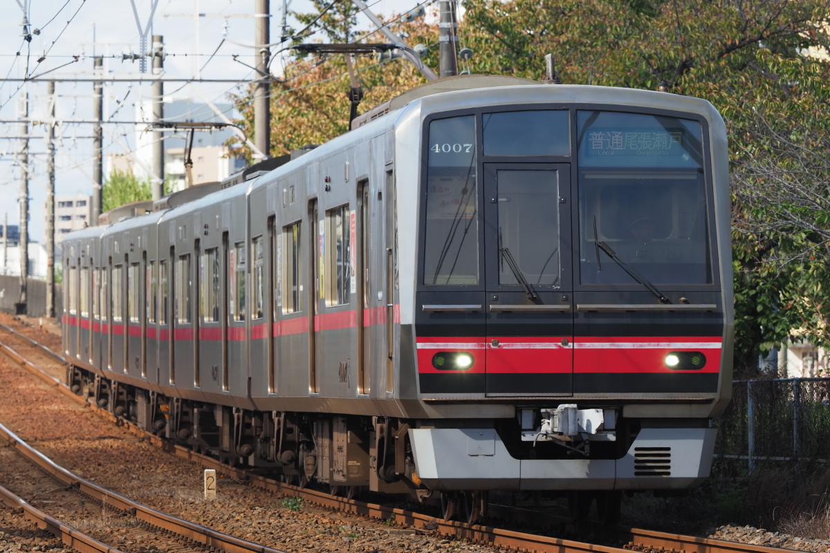 系統板が掲出された4007F